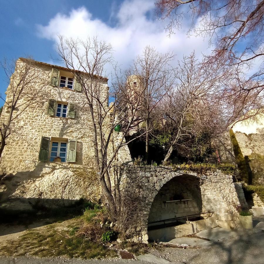 לינה וארוחת בוקר Bargème La Fontaine מראה חיצוני תמונה